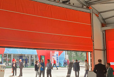 Ангарные ПВХ ворота шторного типа